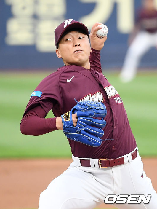 키움 선발 이승호가 힘차게 공을 뿌리고 있다. / rumi@osen.co.kr