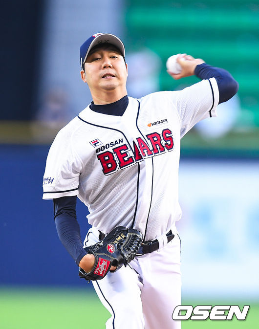 두산 선발투수 장원준이 역투하고 있다. /  soul1014@osen.co.kr