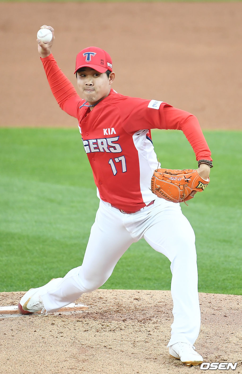 1회말 KIA 임기영이 역투하고 있다. /youngrae@osen.co.kr