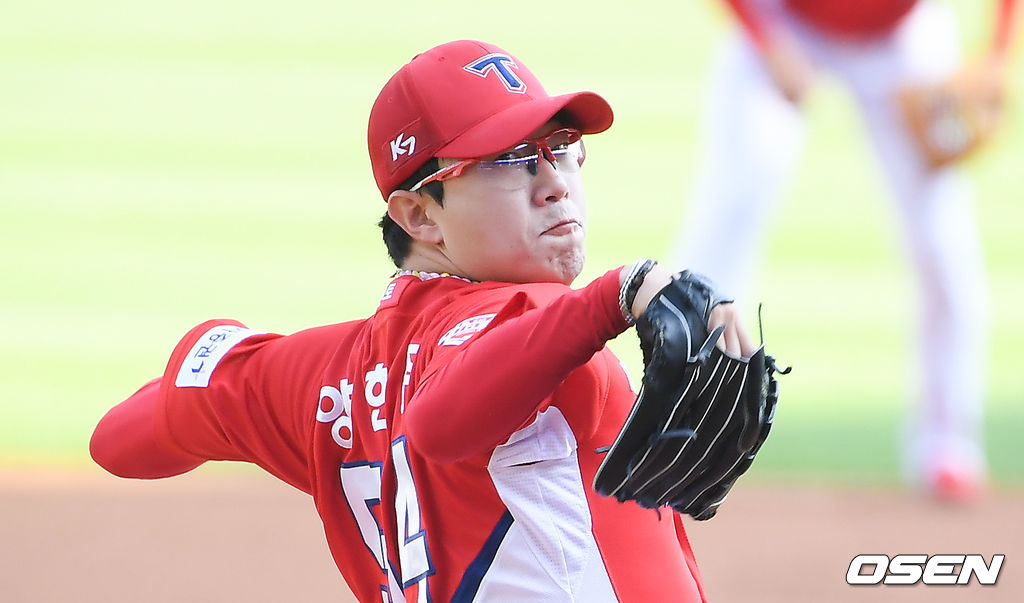 1회말 KIA 선발투수 양현종이 역투하고 있다./   soul1014@osen.co.kr