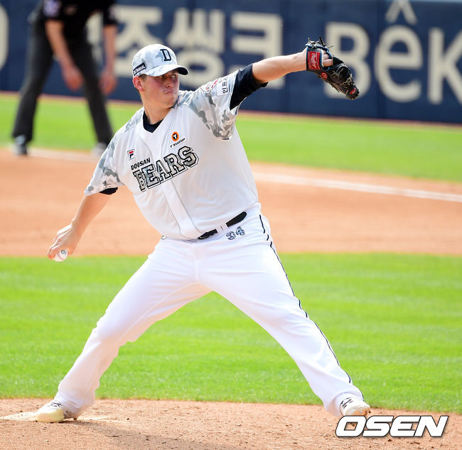 6회초 두산 플렉센이 역투하고 있다. /jpnews@osen.co.kr