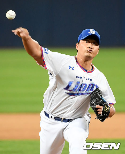 10일 대구 삼성라이온즈파크에서 ‘2020 신한은행 SOL KBO리그’ 삼성 라이온즈와 키움 히어로즈의 경기가 열렸다.8회초 삼성 오승환이 마운드에 올라 힘차게 공을 뿌리고 있다./ksl0919@osen.co.kr