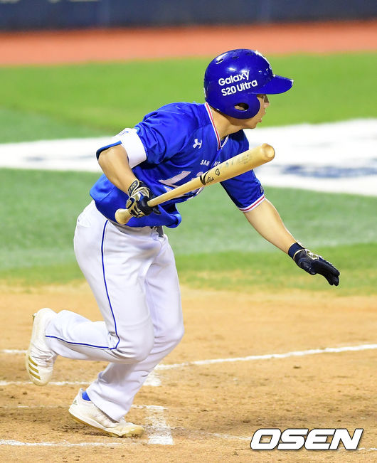 6회초 2사 만루에서 삼성 김지찬이 동점 2타점 적시타를 날리고 있다. /jpnews@osen.co.kr