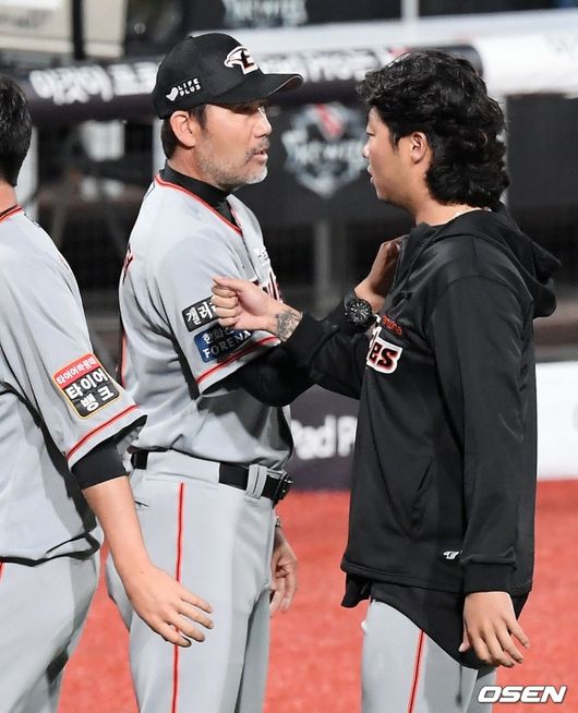 한용덕 전 감독과 김범수 /rumi@osen.co.kr