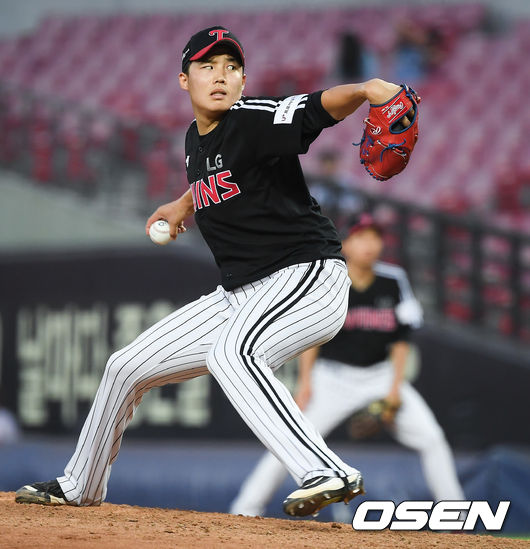 투수 임찬규가 역투하고 있다. / soul1014@osen.co.kr