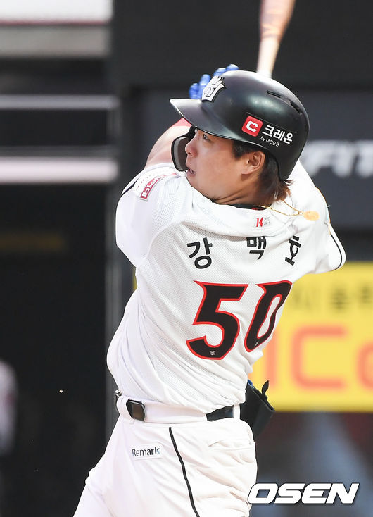 KT 강백호가 솔로홈런을 날리고 있다./   soul1014@osen.co.kr