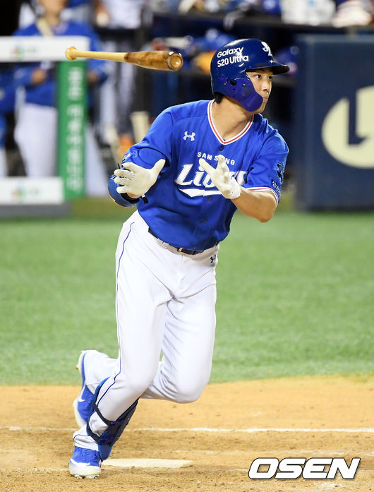 9회초 1사 1루 삼성 구자욱이 우전 2루타를 때려내고 있다. /cej@osen.co.kr