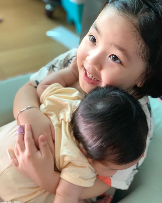 이윤지 인스타그램