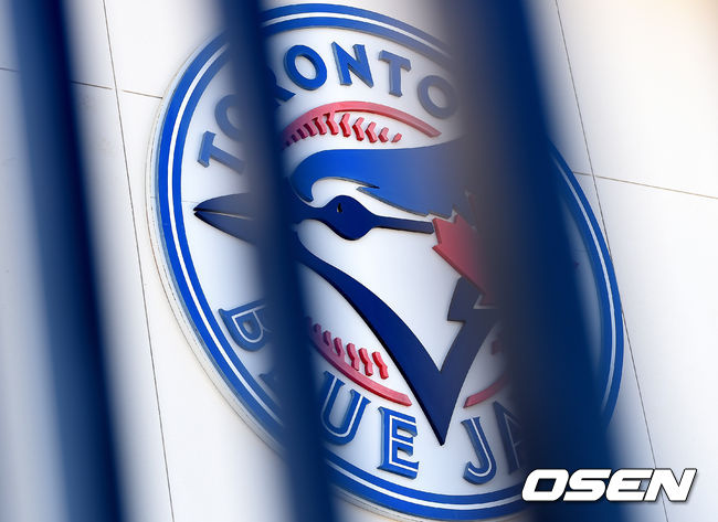 사진은 시범경기가 취소된 TD볼파크의 토론토 구단 로고. / dreamer@osen.co.kr