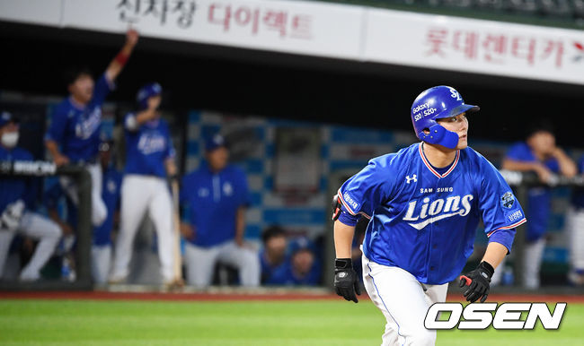 6회초 무사에서 삼성 이성곤이 선제 솔로포를 날리고 있다. /jpnews@osen.co.kr