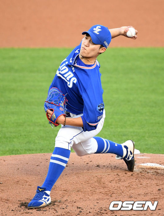 1회말 삼성 원태인이 역투하고 있다. /jpnews@osen.co.kr