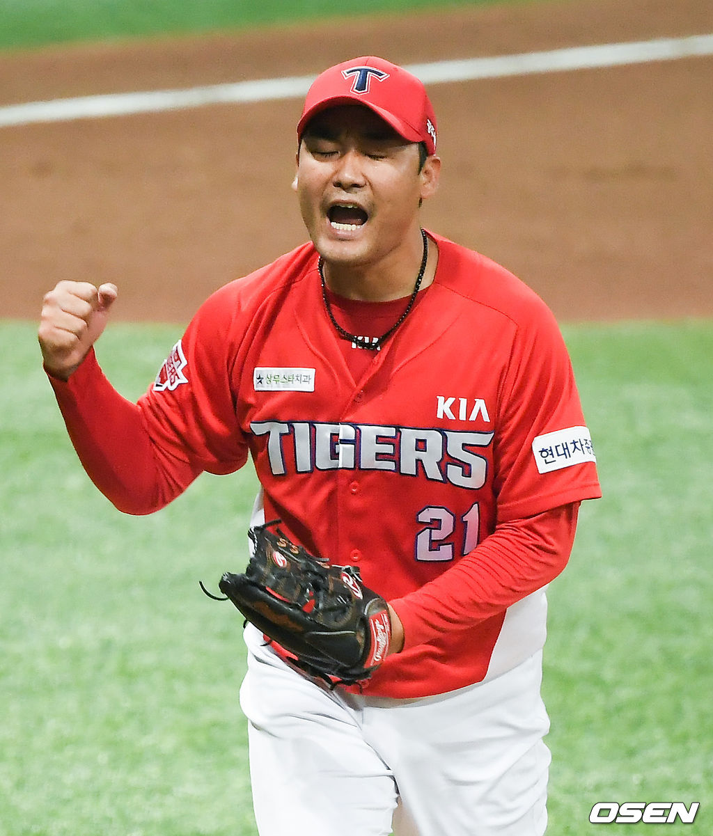 6회말 2사 1,2루 키움 박병호를 삼진아웃 잡은 KIA 홍상삼이 주먹을 쥐며 환호하고 있다. /soul1014@osen.co.kr