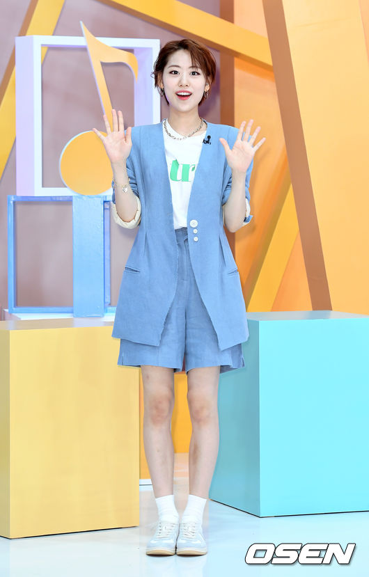 [사진]위키미키 루아,깜찍한 커트 헤어