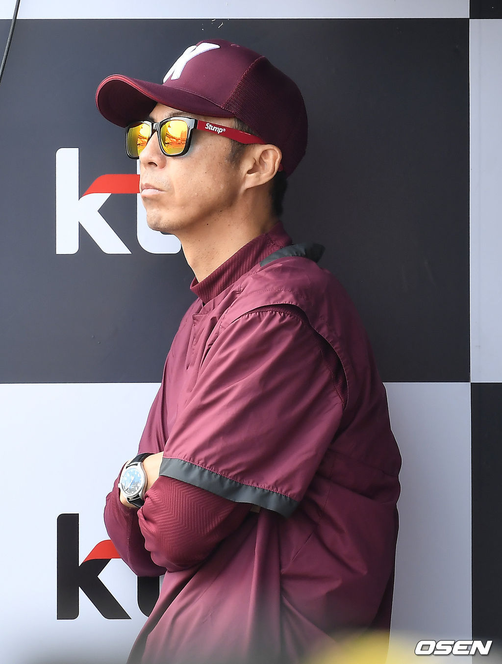 키움 손혁 감독이 경기를 지켜보고 있다. /youngrae@osen.co.kr