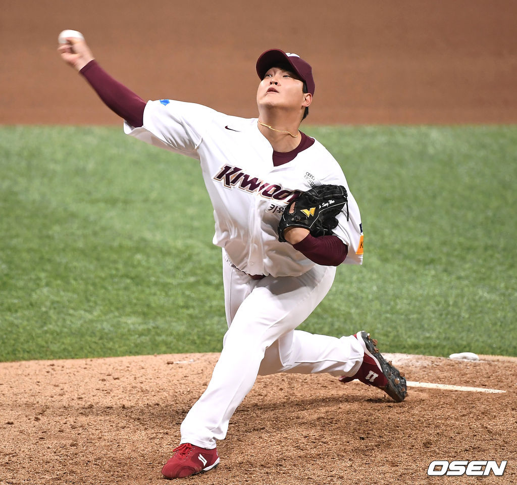 키움 조상우가 역투하고 있다. /youngrae@osen.co.kr