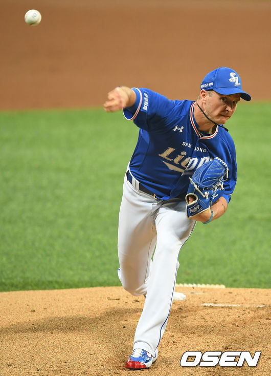 [OSEN=고척, 김성락 기자]13일 오후 서울 고척스카이돔에서 '2020 신한은행 SOL KBO리그' 키움 히어로즈와 삼성 라이온즈의 경기가 열렸다.1회초 삼성 선발 뷰캐넌이 마운드에 올라 힘차게 공을 뿌리고 있다./ksl0919@osen.co.kr