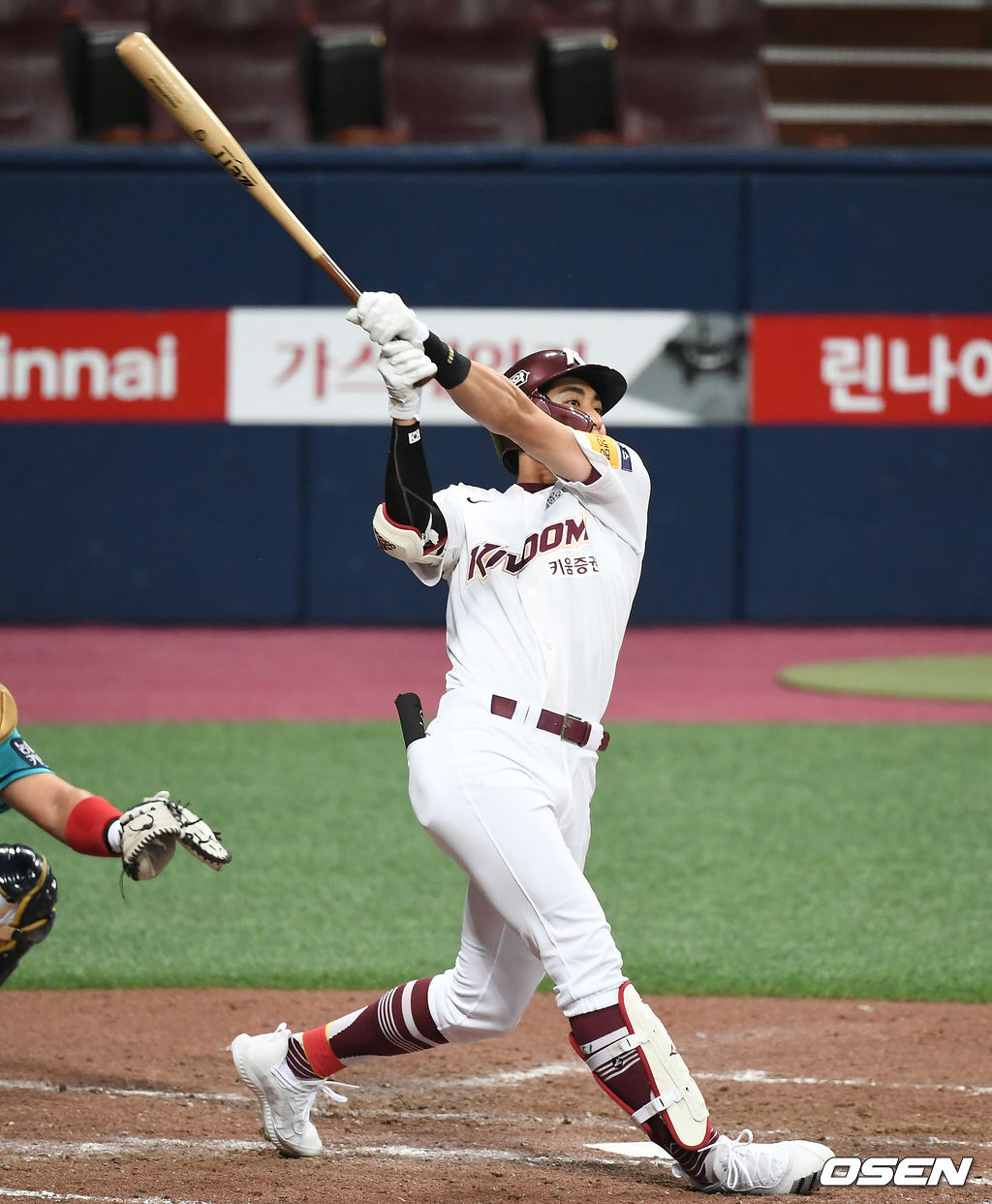 키움 이정후가 솔로홈런을 날리고 있다./ks0919@osen.co.kr
