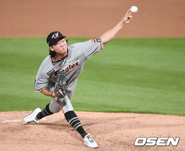 4회말 한화 김범수가 역투하고 있다. /youngrae@osen.co.kr