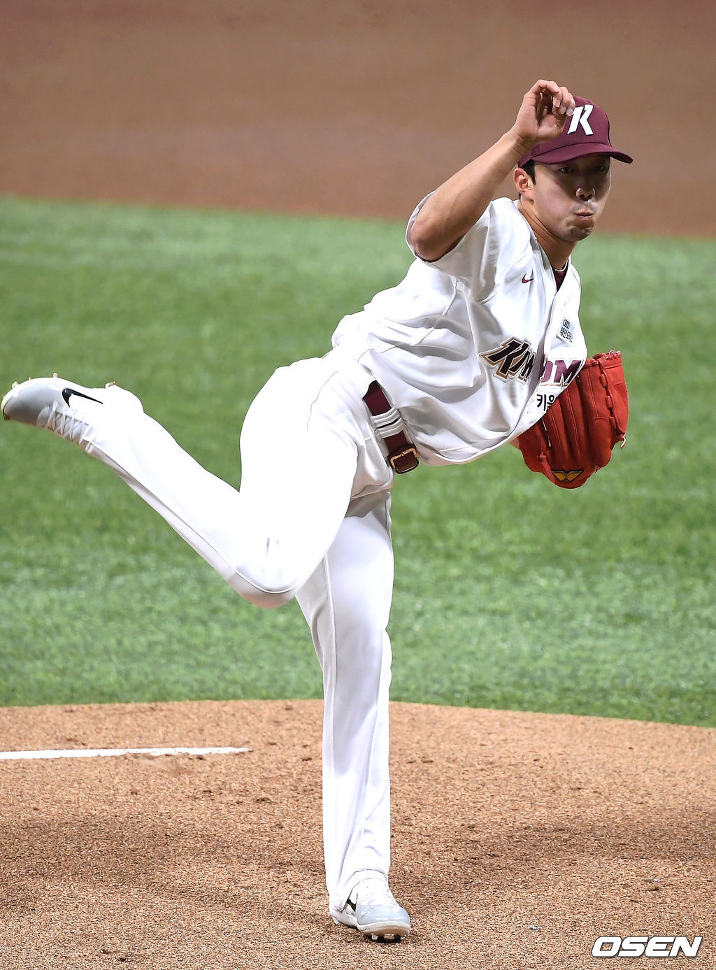 키움 문성현이 역투하고 있다. /youngrae@osen.co.kr 