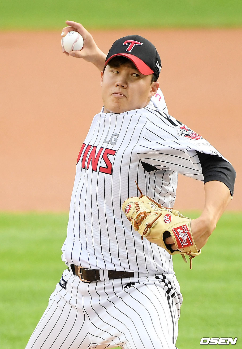 LG 선발 임찬규가 마운드 위에서 힘차게 공을 뿌리고 있다./ rumi@osen.co.kr