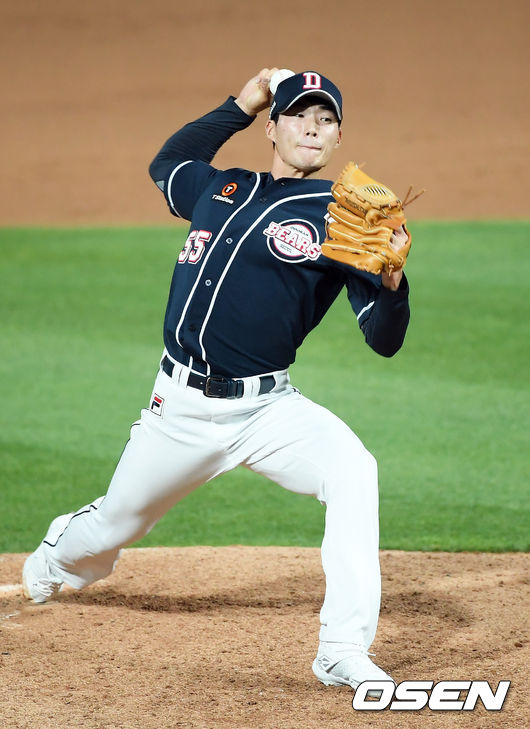 9회말 두산 이승진이 역투하고 있다./soul1014@osen.co.kr