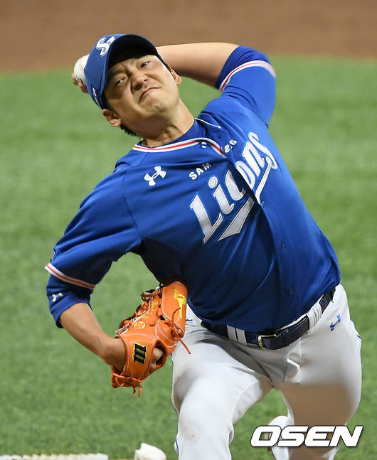 9일 서울 고척스카이돔에서 ‘2020 신한은행 SOL KBO리그’ 키움 히어로즈와 삼성 라이온즈의 경기가 열란다.2회초 삼성 선발투수 백정현이 마운드에 올라 힘차게 공을 뿌리고 있다./ks0919@osen.co.kr