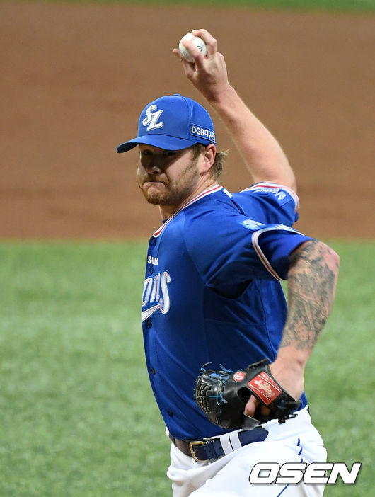 1회말 무사에서 삼성 선발투수 라이블리가 역투하고 있다. /sunday@osen.co.kr