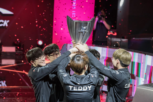 라이엇게임즈 플리커.