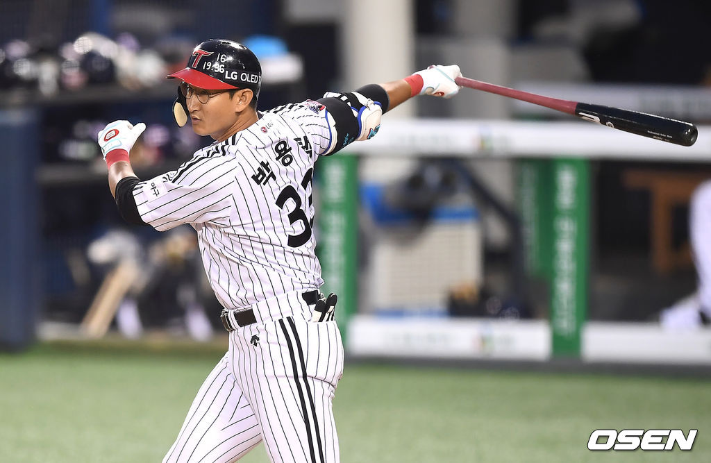 3회밀 무사 LG 박용택이 안타를 때려내고 있다. /youngrae@osen.co.kr