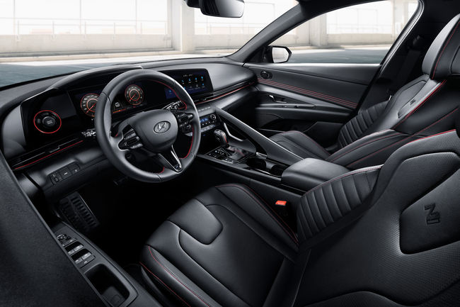 올 뉴 아반떼 N라인.