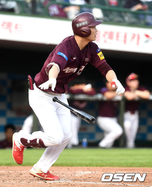 4회초 2사 2루 상황 키움 박준태가 동점 중월 투런포를 날리고 있다. / dreamer@osen.co.kr