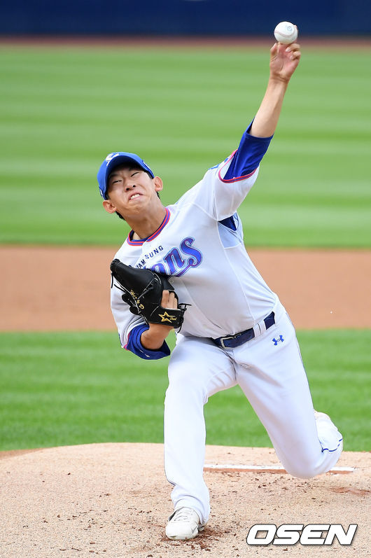 삼성 선발 허윤동이 마운드 위에서 힘차게 공을 뿌리고 있다./ rumi@osen.co.kr