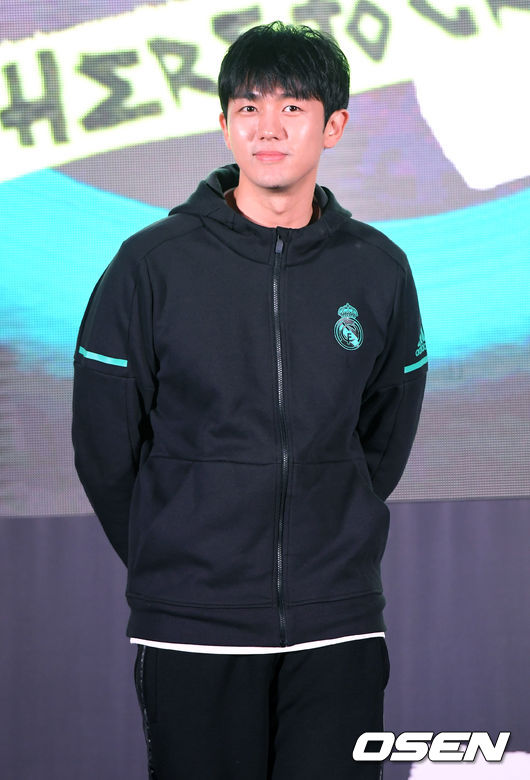 이번 행사에는 탱고 리그 챔피언 브리스 나노우(프랑스), 세운 아레에(영국), 호세 루이스(멕시코)와 U-20 송범근, 정태욱이 한 팀을 이뤄 국내 아마추어 풋살 선수들과 함께하는 5:5 풋살경기를 진행했다. /dreamer@osen.co.kr