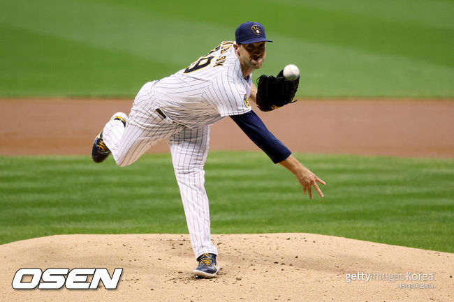 [사진] 밀워키 브루어스 조쉬 린드블럼. ⓒGettyimages(무단전재 및 재배포 금지)