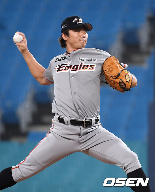 한화 안영명이 역투하고 있다. /youngrae@osen.co.kr