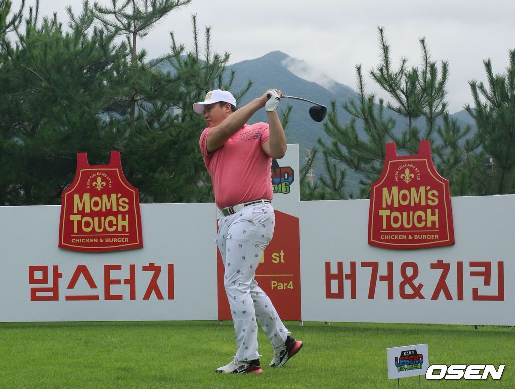 2002년 한일 축구 월드컵 4강 신화 멤버 '거미손' 이운재.