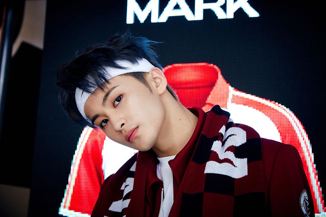 SuperM 마크