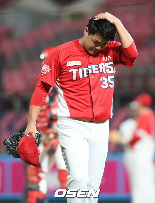 3회말 KIA 선발투수 장현식이 강판되고 있다. / soul1014@osen.co.kr