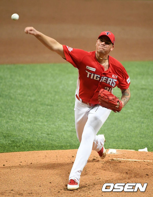 1회말 KIA 브룩스가 역투하고 있다. /jpnews@osen.co.kr