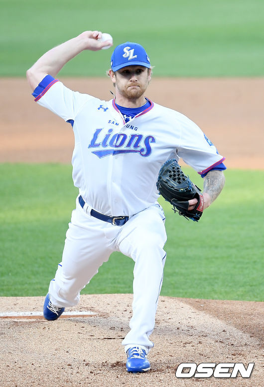 6일 오후 대구 삼성라이온즈파크에서 '2020 신한은행 SOL KBO리그' 삼성 라이온즈와 NC 다이노스의 경기가 열렸다.1회초 삼성 라이블리가 역투하고 있다. /youngrae@osen.co.kr