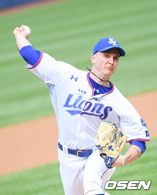 9일 오후 대구 삼성라이온즈파크에서 ‘2020 신한은행 SOL KBO리그’ 정규리그 삼성 라이온즈와 한화 이글스의 더블헤더 1차전이 진행됐다.1회초 삼성 선발투수 뷰캐넌이 역투하고 있다./ soul1014@osen.co.kr