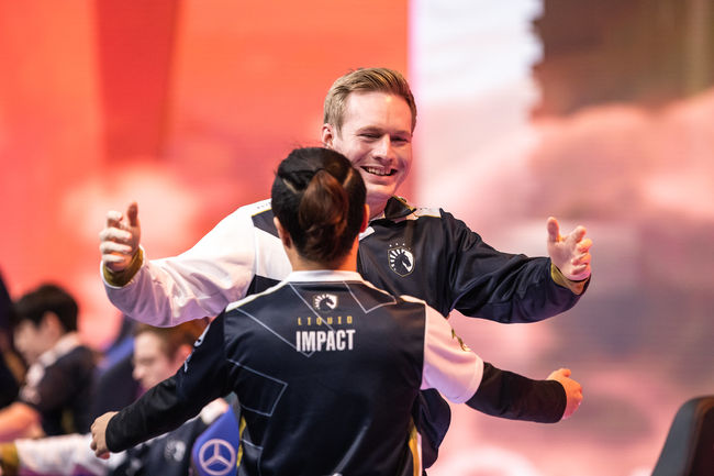 라이엇게임즈 플리커.