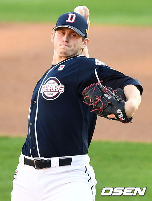 1회말 두산 선발 플렉센이 힘차게 공을 뿌리고 있다. / dreamer@osen.co.kr