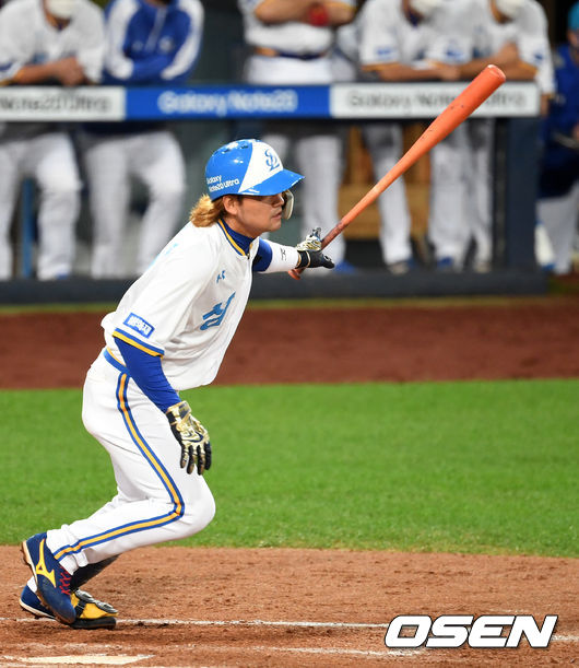 7말 무사 1루에서 삼성 김상수가 중전 안타를 치고 있다. 김상수는 역대 71번째 1,200안타를 기록했다. /sunday@osen.co.kr