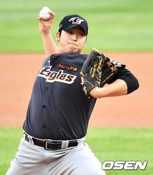 한화 선발 김민우가 힘차게 공을 뿌리고 있다. / dreamer@osen.co.kr