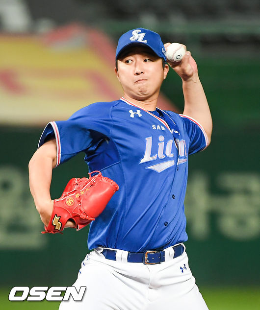 20일 오후 인천SK행복드림구장에서 KBO리그 SK 와이번스와 삼성 라이온즈의 경기가 진행됐다.1회말 삼성 선발투수 최채흥이 역투하고 있다. /  soul1014@osen.co.kr