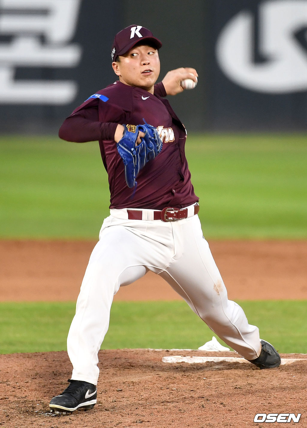 키움 이승호가 힘차게 공을 뿌리고 있다. / dreamer@osen.co.kr