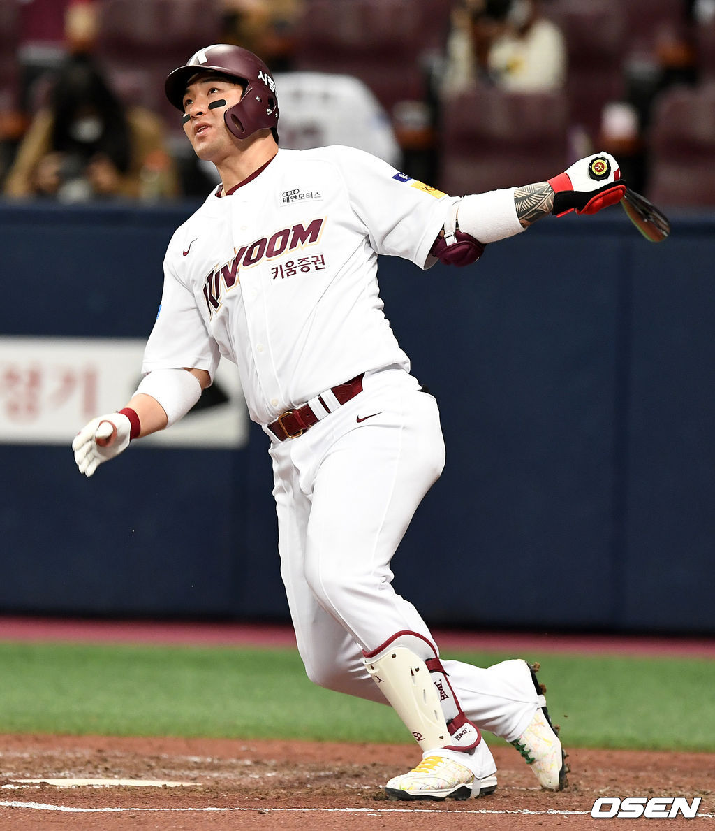 키움 박병호가 안타를 날리고 있다. / dreamer@osen.co.kr