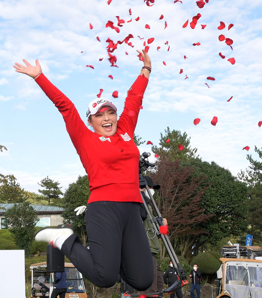 장하나가 경기 종료 후 우승을 기뻐하고 있다. /cej@osen.co.kr