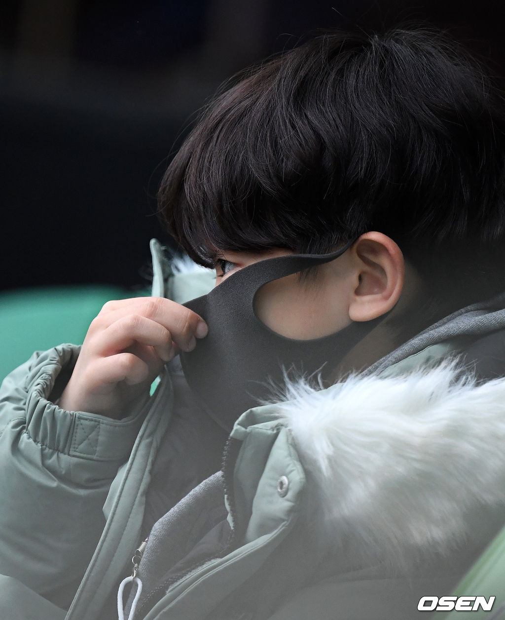 이동국의 아들 ‘대박이’ 이시안 군이 경기를 지켜보고 있다. /jpnews@osen.co.kr